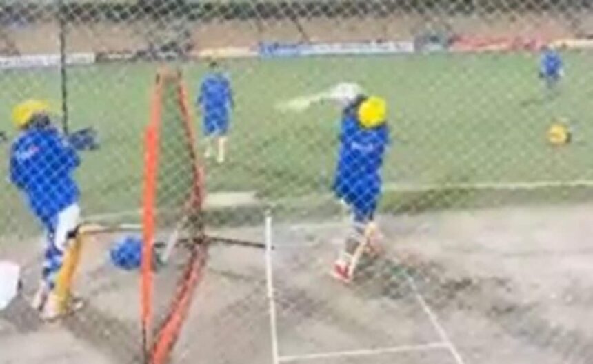 చెన్నై సూపర్ కింగ్స్ యొక్క 17 ఏళ్ల స్టార్ ఆయుష్ మత్రే నెట్స్‌లో భారీ సిక్సర్లను స్లామ్ చేస్తారని రవీంద్ర జడేజా ఆశ్చర్యపోయారు-వాచ్