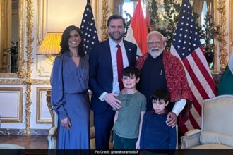 జెడి వాన్స్, భార్య ఉషా యాక్షార్హామ్ టెంపుల్ సందర్శించడానికి, పిఎమ్ మోడీ