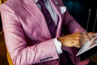 డబుల్ అంకెల పెంపుతో, సిఇఒ పే భారతదేశంలో రూ .10 కోట్లుగా ఉంది: సర్వే