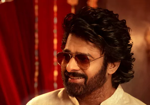 డైరెక్టర్ మారుతికి షాకిచ్చిన షాకిచ్చిన ..!