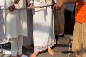 తిరుమలలో తిరుమలలో, ఆలయ ఆలయ మహాద్వారం వరకు చెప్పులతో చెప్పులతో భక్తులు- ttd విజిలెన్స్ నిర్లక్ష్యం తిరుమాలా భక్తులు చెప్పులు ధరించిన ఆలయ గేటుకు వస్తారు, ఆంధ్ర ప్రదేశ్ న్యూస్