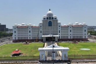 తెలంగాణలో ప్రభుత్వ ఉద్యోగులకు జీతాల చెల్లింపు ఎందుకు ఆలస్యం అవుతోంది? 10 ముఖ్యాంశాలు- తెలంగాణలోని ప్రభుత్వ ఉద్యోగులకు జీతాలు ఎందుకు చెల్లించడం 10 ముఖ్య అంశాలను ఆలస్యం చేయడం, తెలంగాణ తెలంగాణ