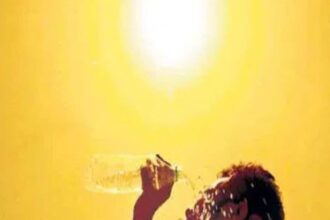 తెలుగు రాష్ట్రాల్లో ఎండలు బాబోయ్, రేపు రేపు జిల్లాల్లో తీవ్ర వడగాలులు వడగాలులు