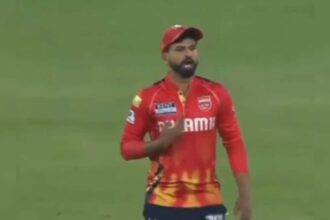 "నన్ను మొదట అడగండి": శ్రీయాస్ అయ్యర్ పంజాబ్ కింగ్స్ సహచరుడి వద్ద ఫ్యూమింగ్ ఎట్ డార్ఎస్ కాల్ ఇన్ గేమ్ వర్సెస్ ఎస్‌ఆర్‌హెచ్. చూడండి