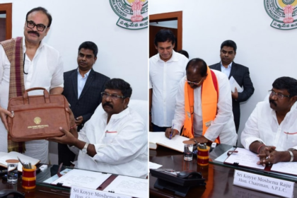 నాగాబాబు ప్రమాణం చేస్తుంది: ఎమ్మెల్సీలుగా ప్రమాణ ప్రమాణ చేసిన నాగబాబు నాగబాబు, సోము సోము