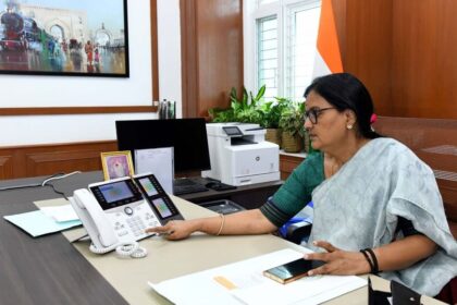 పండుగ వాతావరణంలో సన్న బియ్యం పంపిణీ ..