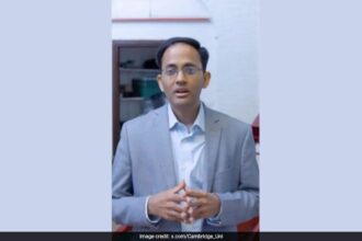 పరాయి జీవితాన్ని కనుగొన్న భారతీయ-మూలం శాస్త్రవేత్త