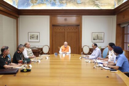 పిఎమ్ నివాసంలో కీ సెక్యూరిటీ మీట్, రాజ్నాథ్ సింగ్, ఎన్ఎస్ఎ డోవాల్