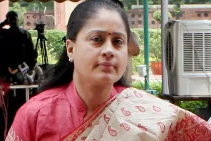 పోలీస్‌ స్టేషన్‌లో విజయశాంతి విజయశాంతి .. అసలేం అసలేం?