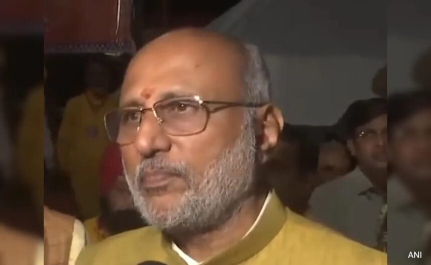 ప్రజలు కులం మీద ఇంటిని తిరస్కరించారు, మతం 'నిరుత్సాహపరుస్తుంది': మహారాష్ట్ర గవర్నర్