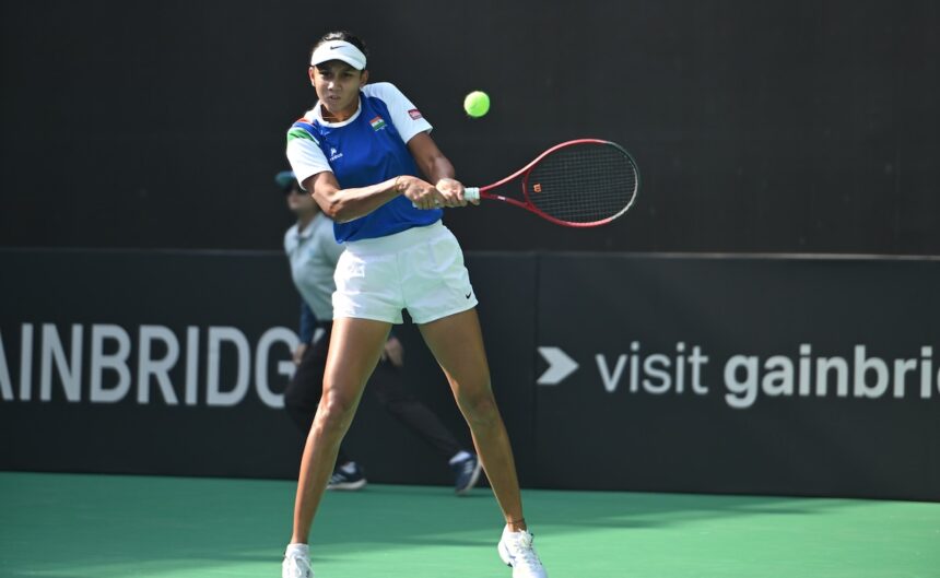 బిల్లీ జీన్ కింగ్ కప్ ఓపెనర్‌లో భారతదేశం న్యూజిలాండ్ చేతిలో ఓడిపోతుంది; భామిదిపతి శ్రీవల్లి ఐషి దాస్‌ను ఓడించాడు