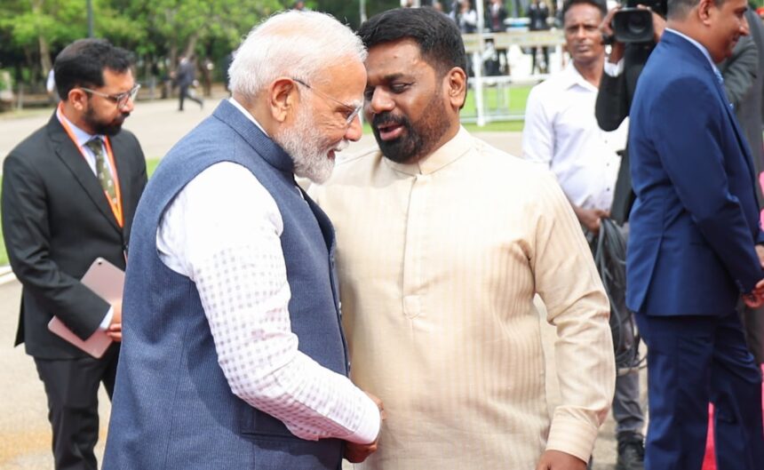 భారతదేశం, లంక సైన్ కీ డిఫెన్స్ ప్యాక్ట్ తరువాత ప్రధాని మోడీ, అధ్యక్షుడు డిసానాయకే సమావేశం
