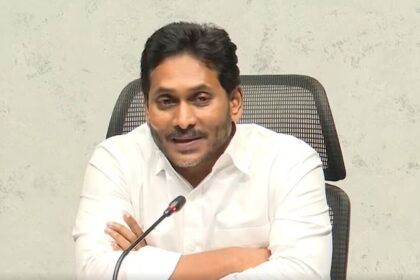 మళ్లీ తెరపైకి జగన్ 'క్విడ్ క్విడ్' కేసులు .. రూ .793 కోట్ల ఆస్తులు ఆటాచ్ చేసిన చేసిన!