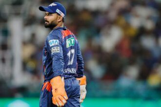 మాజీ ఇండియా స్టార్ చేత 'సాకులు ఇవ్వడం ఆపండి' అని రిషబ్ పంత్ చెప్పారు, ఎల్‌ఎస్‌జిపై మరింత నియంత్రణ తీసుకోవాలని కోరారు