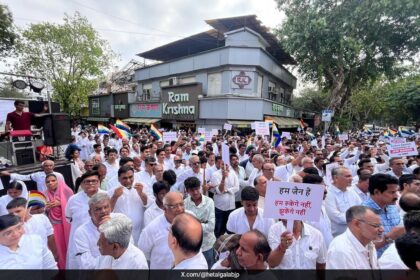 ముంబై సివిక్ బాడీ జైన్ టెంపుల్ కూల్చివేతపై వరుస తర్వాత అధికారికంగా బదిలీ చేస్తుంది