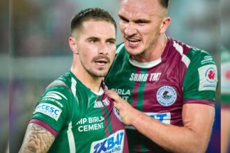 మొహన్ బాగన్ సెక్యూర్ ISL డబుల్, సీజన్లో లీగ్ షీల్డ్ గెలిచిన తరువాత లిఫ్ట్ కప్