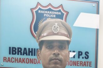 విద్యార్థిని నిర్బంధించిన నలుగురిపై కేసు కేసు