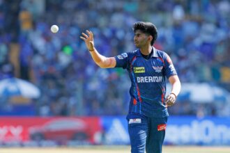 "వేగం అతను మరింత ఆడుతున్నప్పుడు మాత్రమే మెరుగుపడతాడు": మయాంక్ యాదవ్‌లో జహీర్ ఖాన్