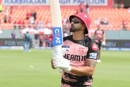 శ్రేయాస్ అయ్యర్ PBKS vs RCB IPL క్లాష్ సమయంలో ఫీల్డ్‌ను వదిలివేస్తాడు. కారణం ఉంది