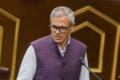 సింధు నీటి ఒప్పందం J & K: ఒమర్ అబ్దుల్లా ప్రజలకు "అత్యంత అన్యాయమైన పత్రం"