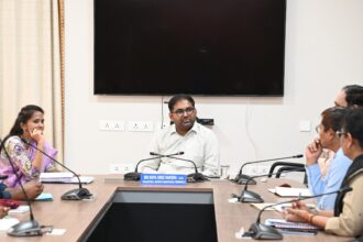 సోలార్ విద్యుత్ పై కలెక్టర్ కలెక్టర్