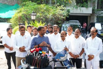 హెచ్ సీయూ చుట్టూ కంచె కంచె