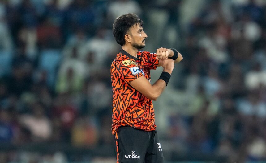 SRH స్టార్ హర్షల్ పటేల్ ఆల్-టైమ్ ఐపిఎల్ రికార్డును బద్దలు కొట్టాడు. వేగవంతమైన ఆటగాడు అవుతాడు ...