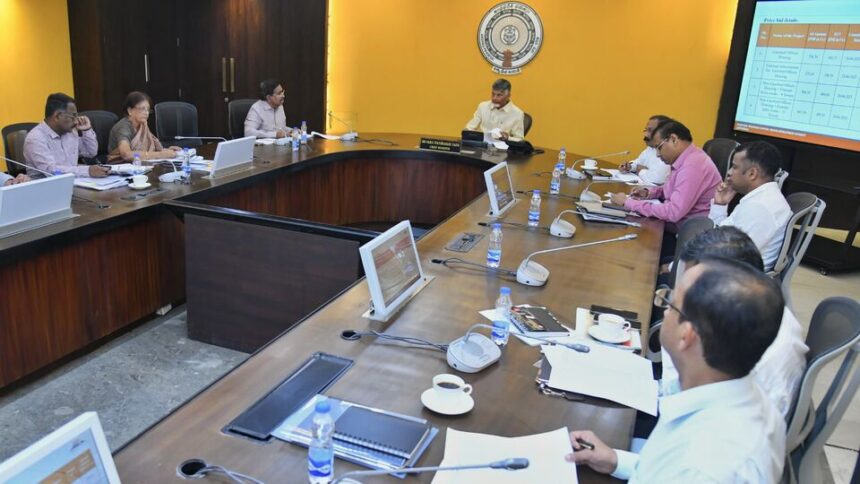 అమరావతిలో పరుగులు పరుగులు తీస్తున్న, రూ, రూ .1732 కోట్ల పనులకు సీఆర్డీఏ అమోదం అమోదం .. పలు సంస్థలకు భూ కేటాయింపులు కేటాయింపులు కేటాయింపులు