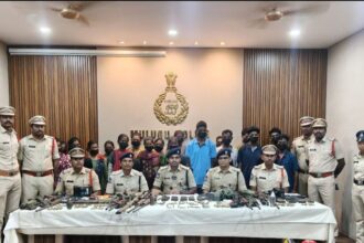 ఆపరేషన్ కగార్ ఎఫెక్ట్ ...! ములుగు జిల్లాలో 20 మంది మావోయిస్టులు అరెస్ట్ అరెస్ట్