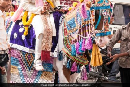 ఆరోపించిన వ్యవహారంపై వివాహ procession రేగింపు సమయంలో యుపి మ్యాన్ కాల్చి చంపబడ్డాడు