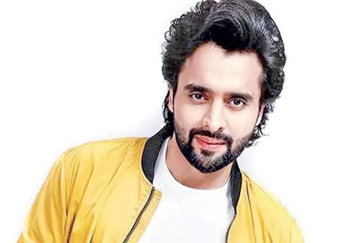 ఆస్తులు తాకట్టు పెట్టిన హీరో