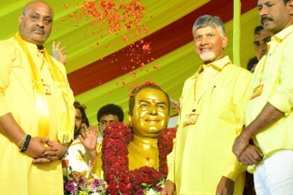 ఈసారి కడపలో 10 కి పది పది స్థానాల్లో గెలుస్తాం .. రాయలసీమ రాయలసీమ తీర్చుకోడానికే కడపలో కడపలో మహానాడు నిర్వహణ -.