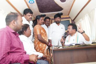 ఎమ్మెల్యే ఆన్ వీల్స్ .. కవ్వంపల్లి కవ్వంపల్లి సత్యనారాయణ వినూత్న కార్యక్రమం .. ఇది కదా ప్రజలకు ప్రజలకు!