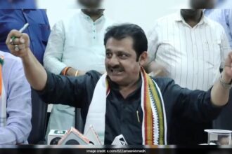 కర్ణాటక మంత్రులు ఆత్మాహుతి బాంబు ధరిస్తారు, పాక్ వ్యాఖ్యకు వెళ్ళండి పహల్గామ్ టెర్రర్ దాడి తరువాత వైరల్