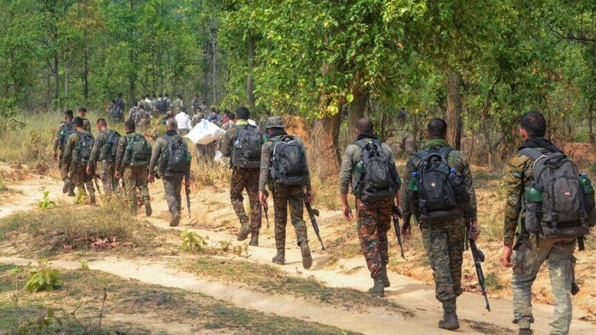 కర్రెగుట్టల్లో భారీ భారీ .. కాల్పుల్లో 22 మంది మంది మావోయిస్టుల మృతి .. ఎన్‌కౌంటర్‌ ధృవీకరించిన బస్తర్ బస్తర్ బస్తర్