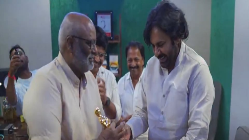 కీరవాణి స్టూడియోలో 'వీరమల్లు'- పవన్ పవన్ చేతుల్లో ఆస్కార్ అవార్డు అవార్డు, స్వరవాణికి స్వరవాణికి స్వరవాణికి