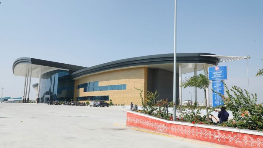 చర్లపల్లి రైల్వే స్టేషన్ స్టేషన్ వల్ల ప్రయాణికులు ఎందుకు ఇబ్బందులు ఎదుర్కొంటున్నారు .. 7 ప్రధాన ప్రధాన కారణాలు