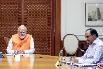 జాతీయ భద్రతా సలహాదారు అజిత్ డోవల్ పహల్గామ్ దాడిపై పాకిస్తాన్‌తో ఉద్రిక్తతల మధ్య పిఎం మోడీని కలుస్తాడు