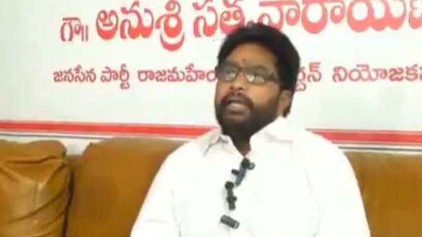 థియేటర్ల బంద్ కుట్రలో ఉన్నది ఉన్నది ఆ నలుగురే ..! జనసేన బహిష్కృత నేత సంచలన సంచలన