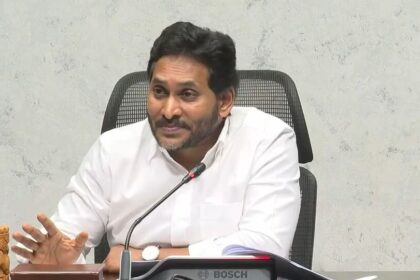 నాడు విస్మరించి .. నేడు విజయవాడ విజయవాడ-గుంటూరు రాగం ఆలపించడం వెనుక జగన్‌ ఆలోచన ఏమిటి?