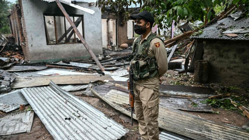 నియంత్రణ రేఖ వెంబడి వెంబడి పాక్ కాల్పులు .. 10 ముఖ్యాంశాలు