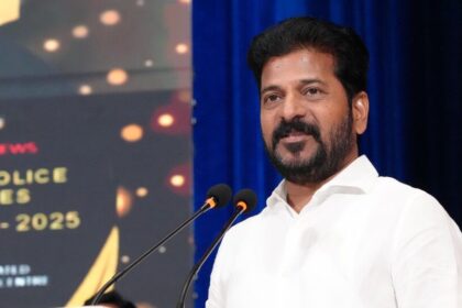 ప్రజల్లో ఉద్యోగులను పలుచన పలుచన .. సీఎం సీఎం ఉపాధ్యాయ సంఘాలు సంఘాలు ఫైర్