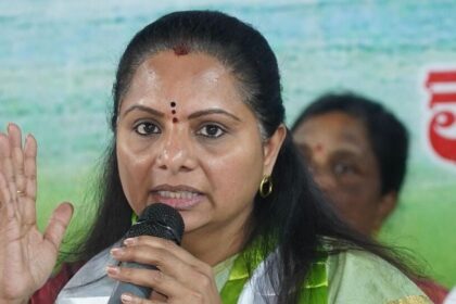 బీజేపీలో విలీనం చేసే కుట్ర కుట్ర జరుగుతోంది ..! ఇదేనా పార్టీని నడిపించడం…? ఎమ్మెల్సీ కవిత