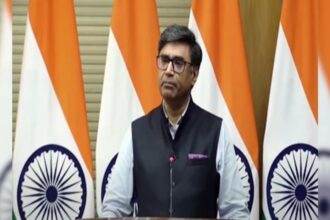 భారతదేశం, పాక్ కాల్పులు జరపడానికి, భూమి, గాలి, సముద్రంపై సైనిక చర్యలన్నింటినీ ఆపడానికి అంగీకరిస్తున్నారు