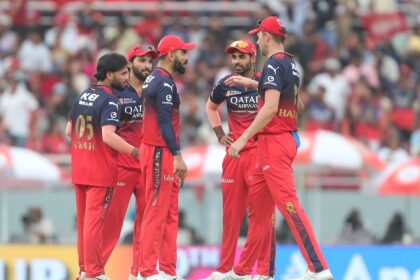 "మూడు హెర్నియాస్ ఉంది, బెడ్ రెస్ట్‌లో ఉంది": ఆర్‌సిబి స్టార్ సుయాష్ శర్మ ఐపిఎల్ కంటే ముందు పరీక్షను వెల్లడించింది