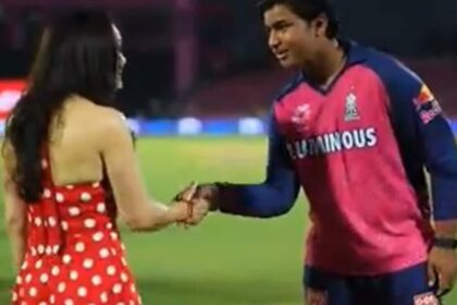 రాజస్థాన్ రాయల్స్ యొక్క 14 ఏళ్ల సంచలనం వైభవ్ సూర్యవాన్షి ప్రీతి జింటాతో సంభాషించారు. వీడియో వైరల్ అవుతుంది