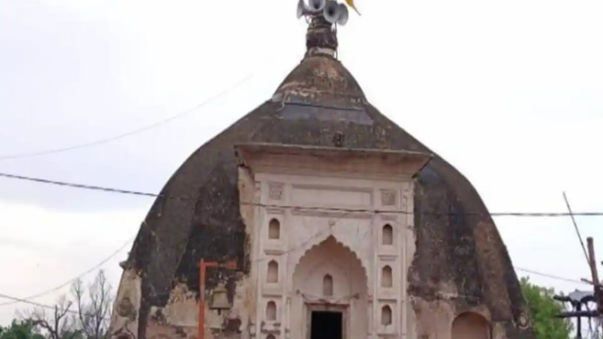 రుతుపవనాల రాకను చెప్పే జగన్నాథుడి జగన్నాథుడి .. నీటి నీటి చుక్కలతో వర్షాల అంచనా!