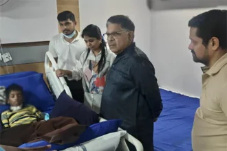 శ్రీతేజ్‌ను పరామర్శించిన అల్లు అల్లు!