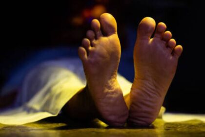 సంగారెడ్డి జిల్లాలో దారుణం .. భార్య భార్య ఇంటి నుంచి వెళ్లిపోవడంతో ఇద్దరు పిల్లల్ని పిల్లల్ని చంపి ఆత్మహత్య చేసుకున్న భర్త భర్త