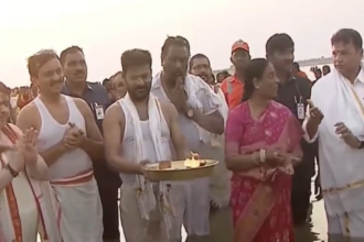 సరస్వతీ నది పుష్కర పుష్కర స్నానం చేసిన రేవంత్ రెడ్డి రెడ్డి,.